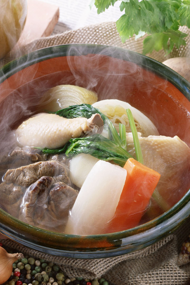 Уха с куриными ножками