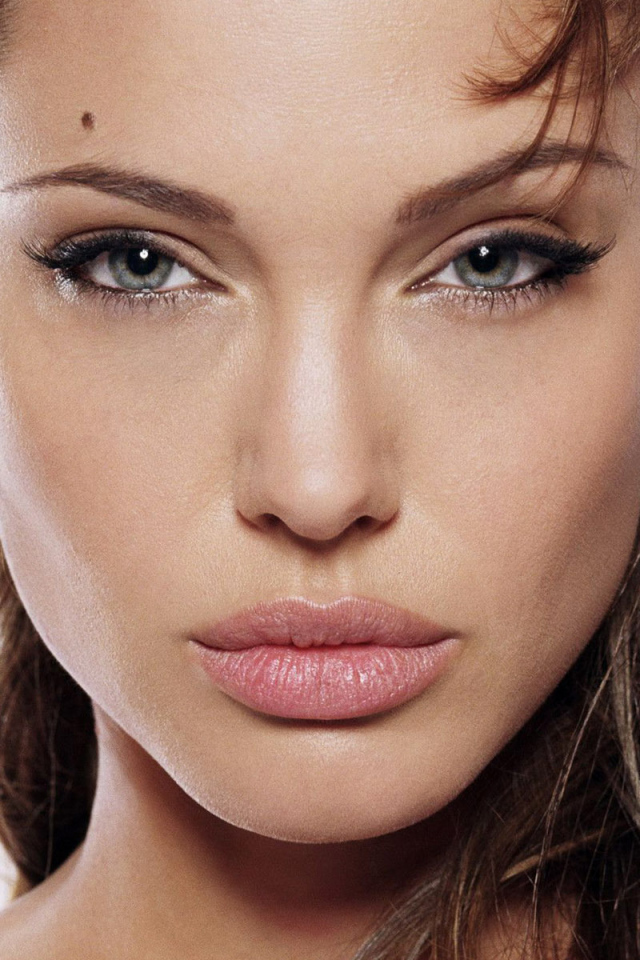 Анджелина Джоли / Angelina Jolie королева