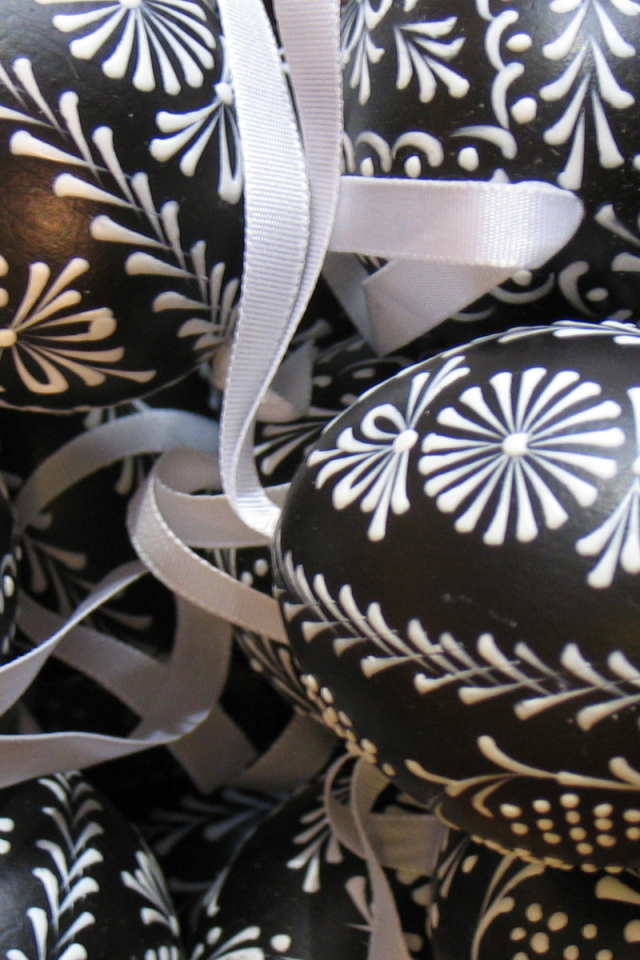 Черно белые Пасхальные яйца