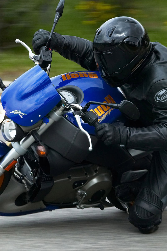 Черный гонщик