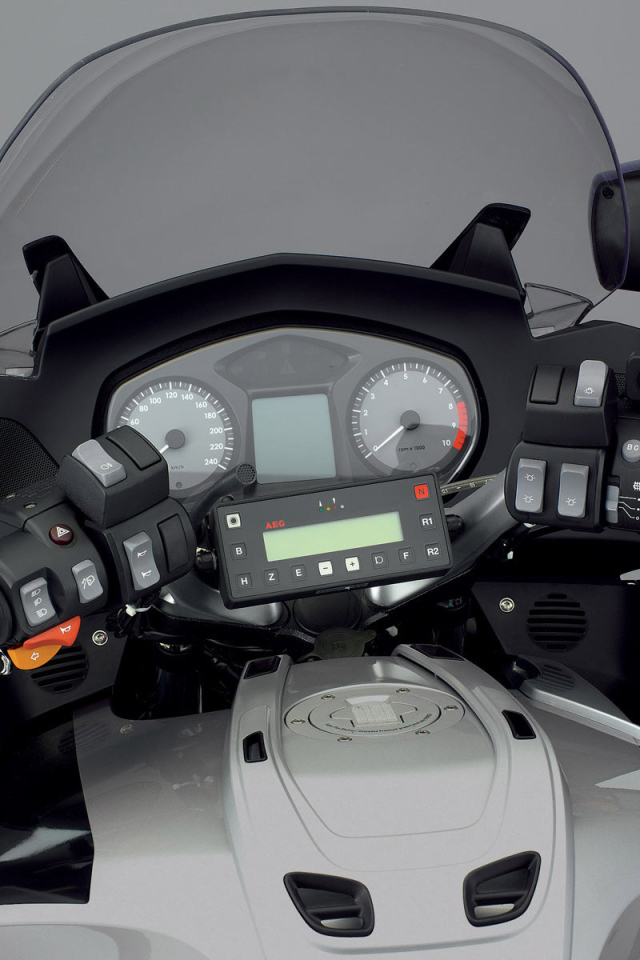 Панель управления / Мотоцикл BMW