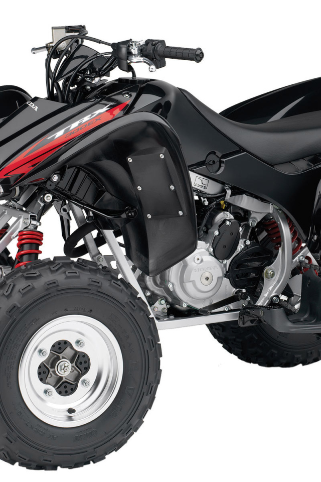 Спортивный Honda квадроцикл