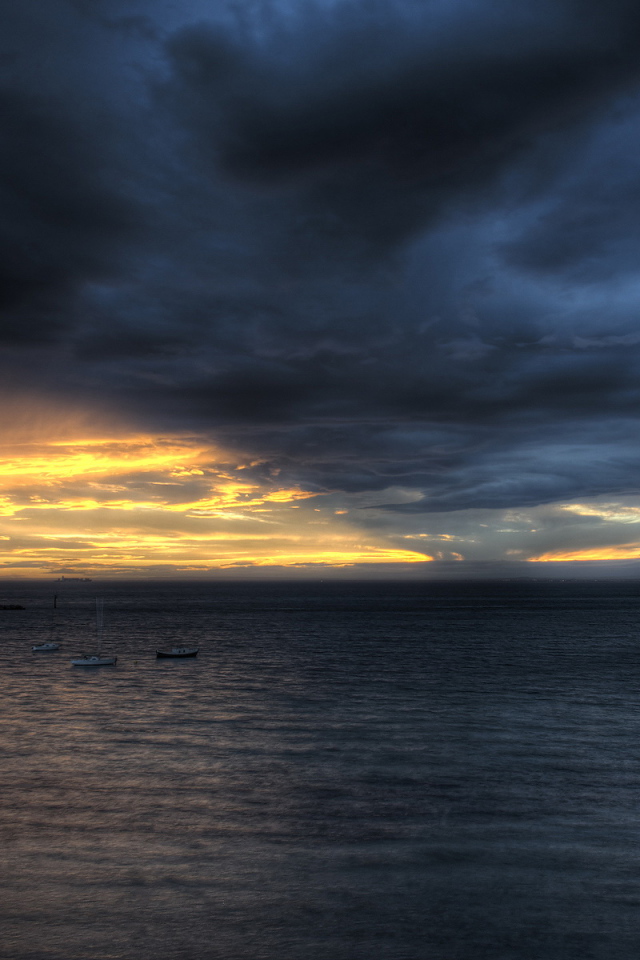 Темные облака