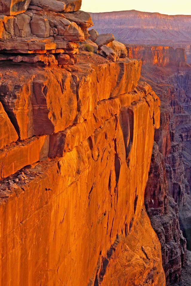 Крутой обрыв