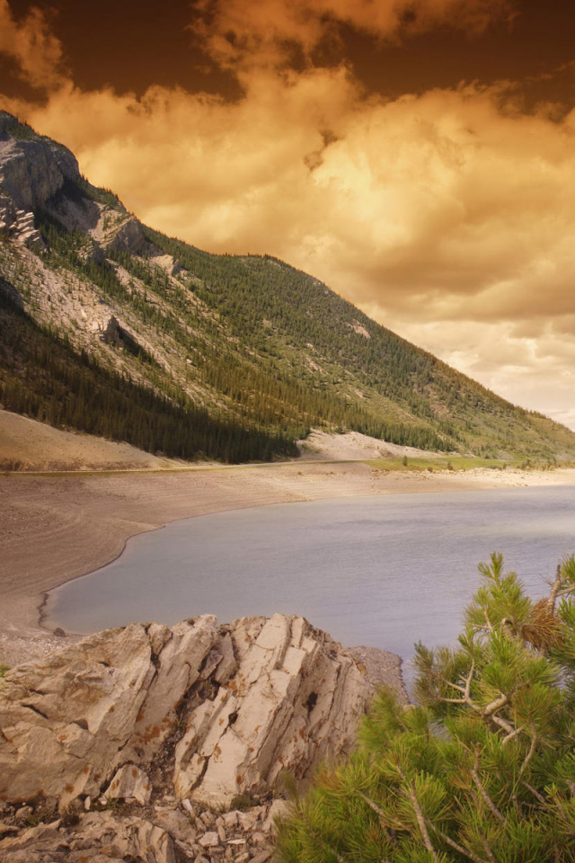 Горы на закате