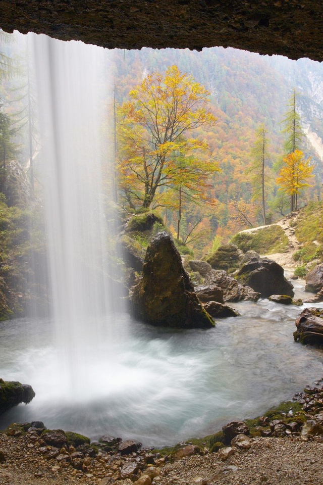 Вид из пещеры