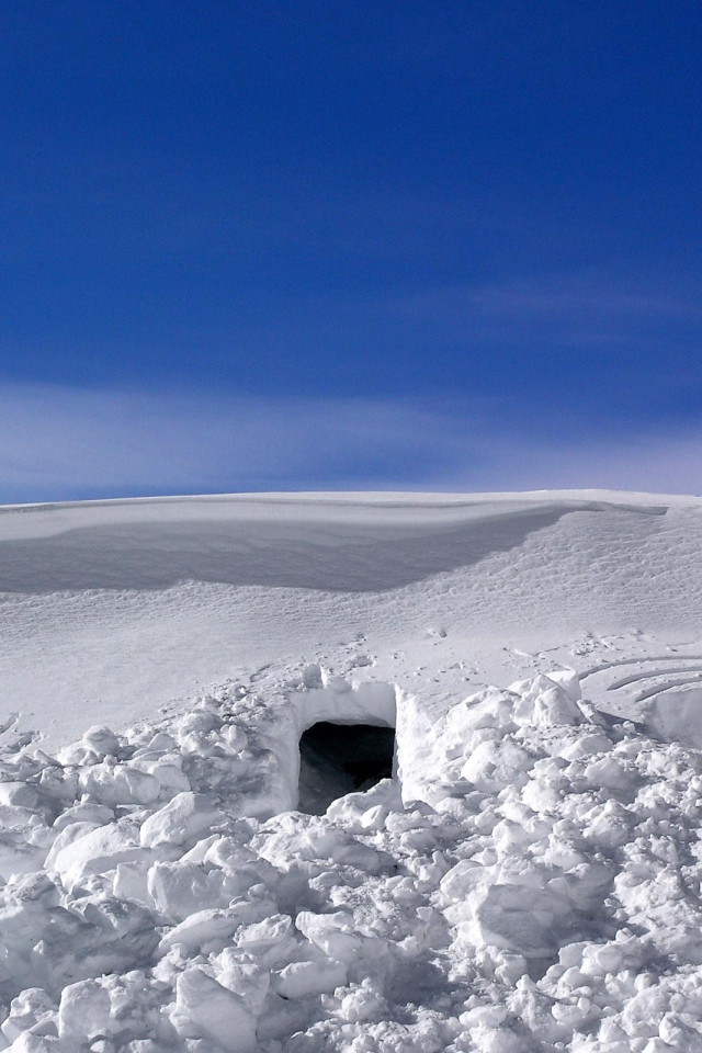 Снежные пещеры