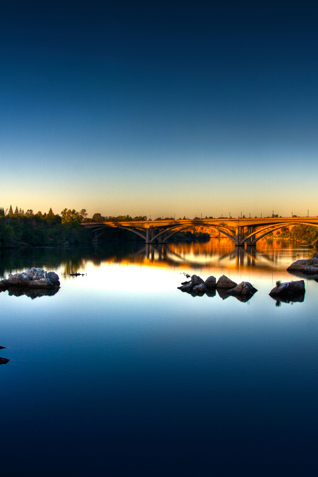 Мост через реку