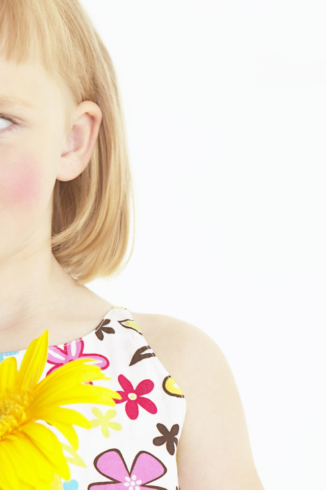 Симпатичная девочка