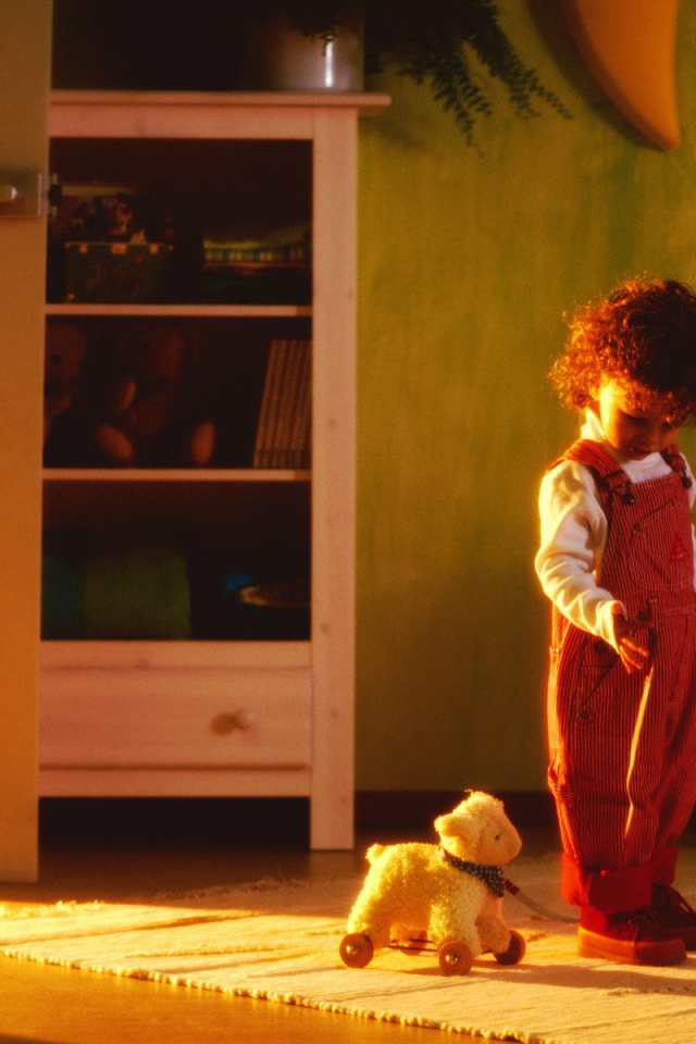 Маленький мальчик