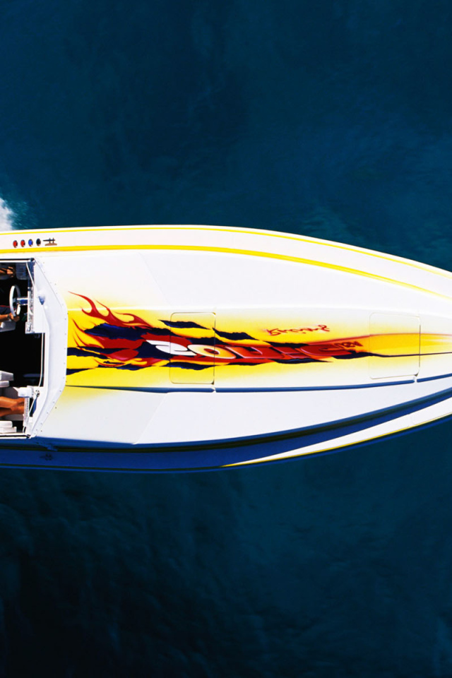 Поездка на моторном катере