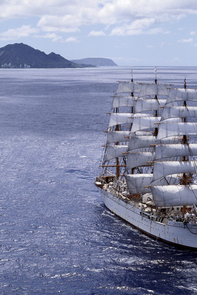 Великолепное парусное судно