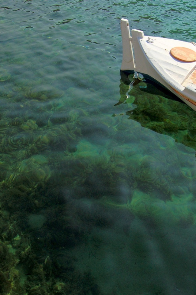 Рыбацкая лодка