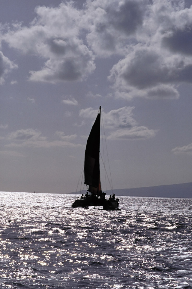 Парусная лодка