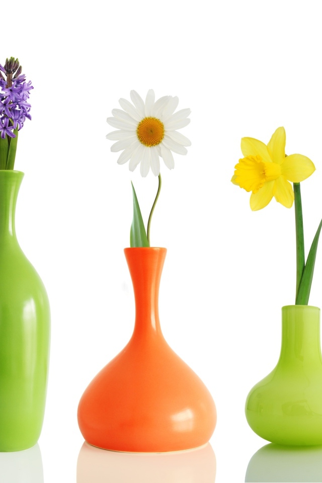 Цветочки в вазочках