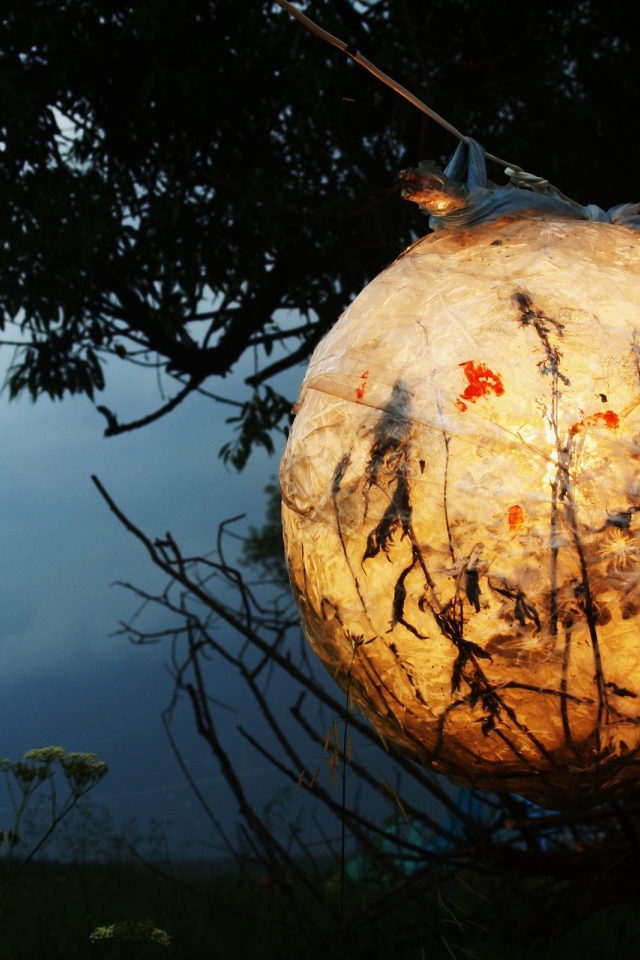 Фонарь в ночи