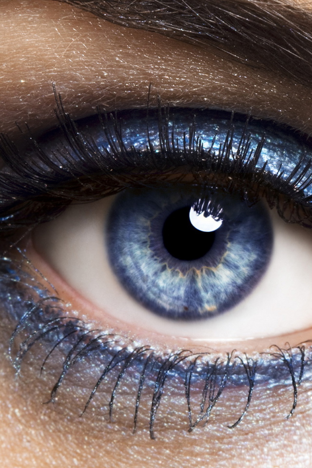Голубой глаз