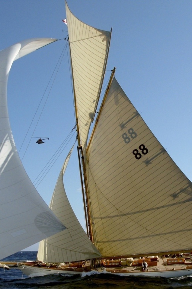 Гонка на яхте