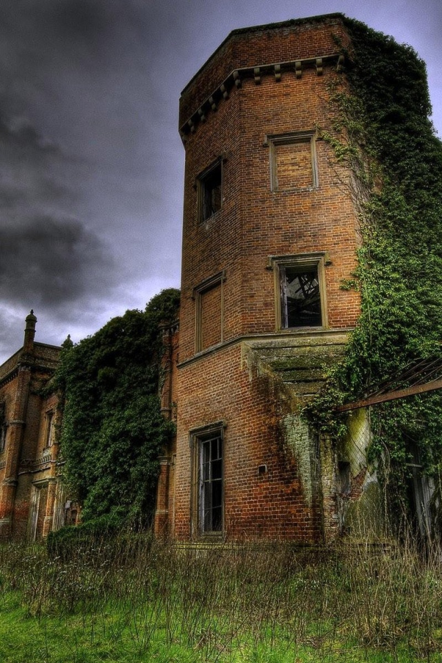 Заброшенный особняк