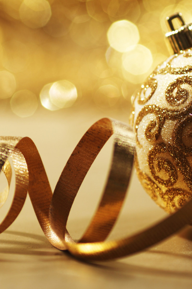 Золотое украшение