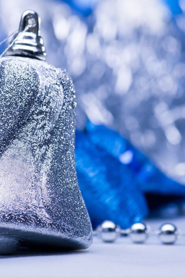 Новогодний колокольчик