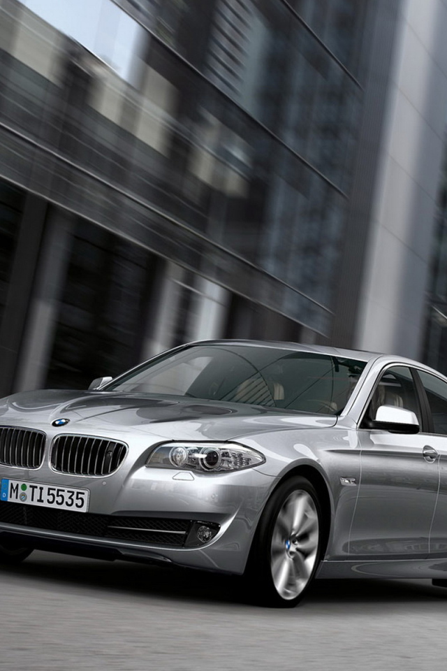 Новый БМВ 5 серии