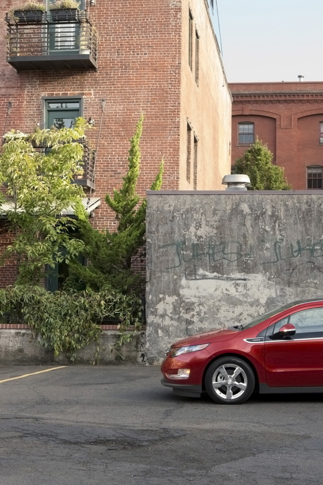 красный Шевроле Волт