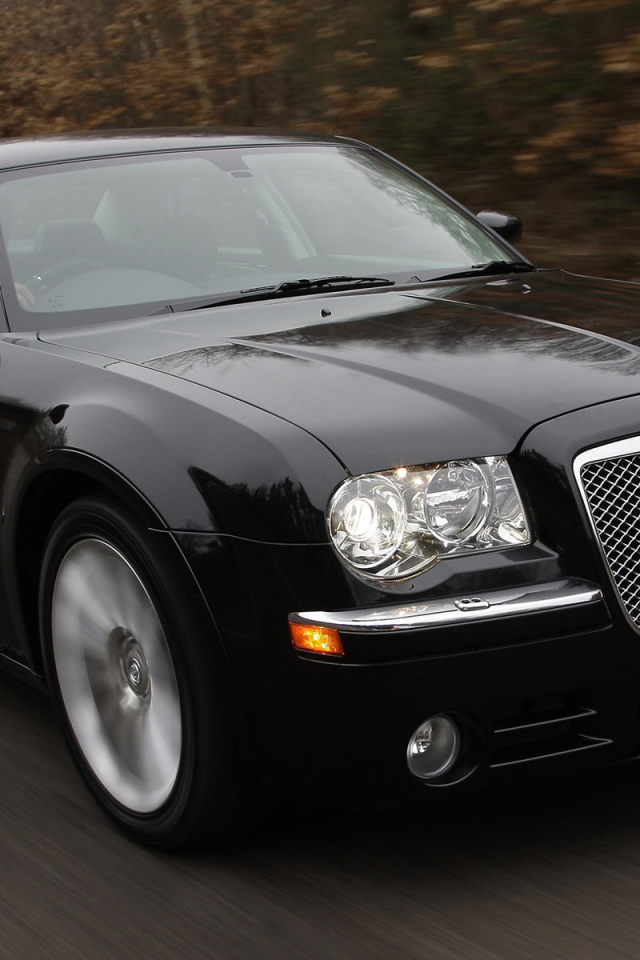 мощный Крайслер 300С