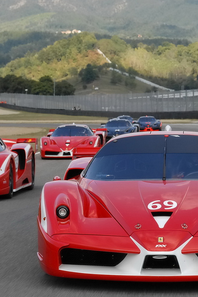 Гоночный Феррари FXX