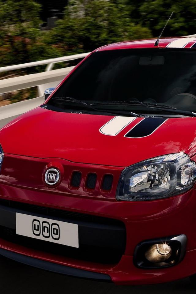 Fiat Uno in red colour