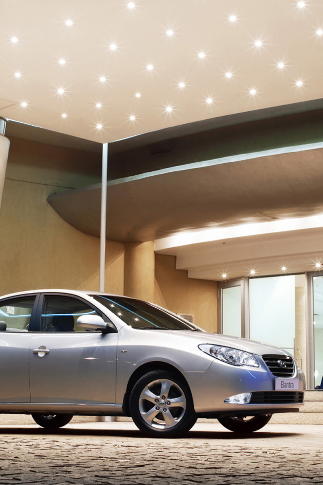 Хендай Элантра грация совершенных форм