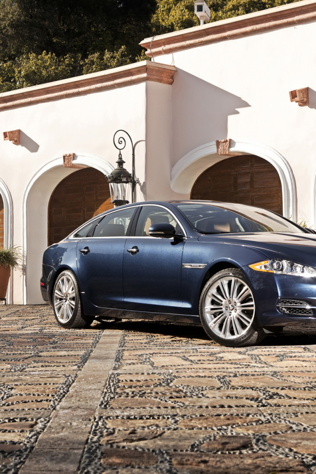 Jaguar-XJ-Supercharged