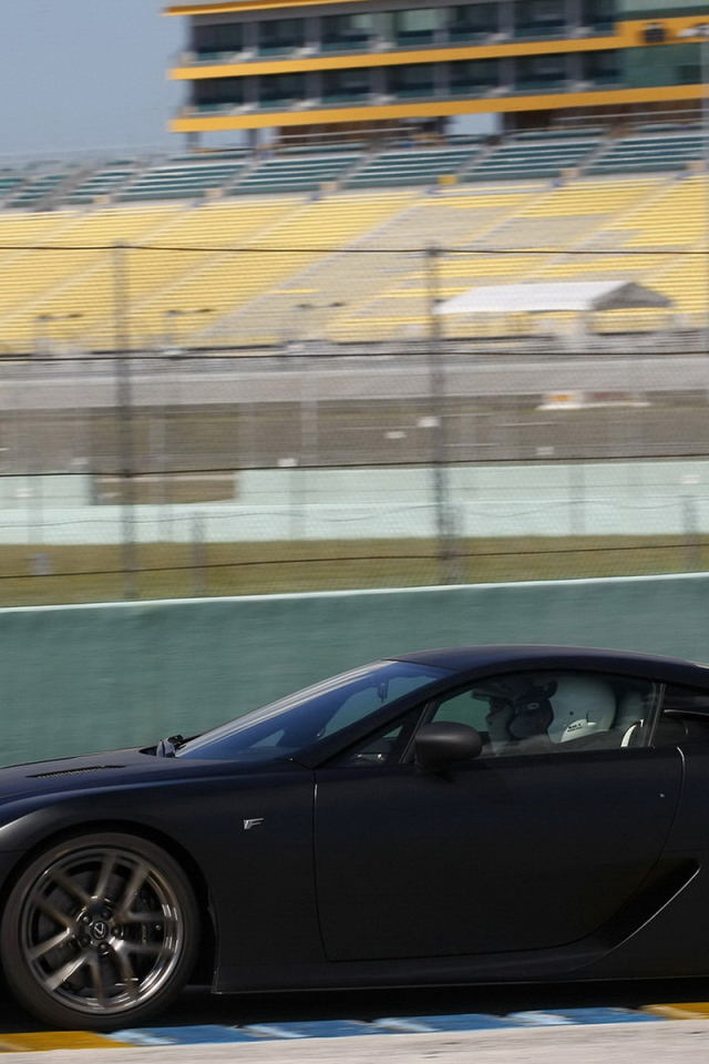 Спортивный Лексус 2012