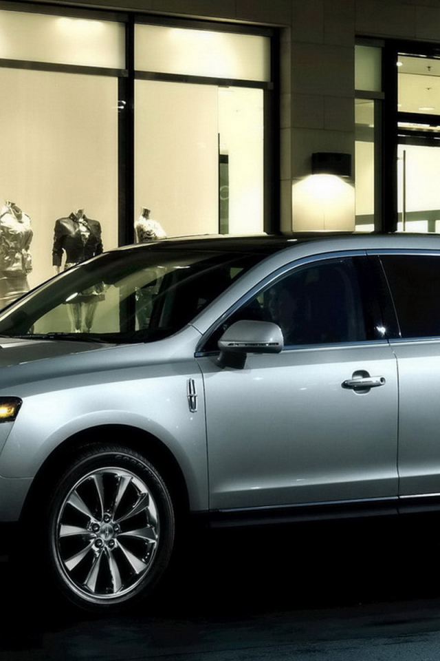 Новый Линкольн МКТ