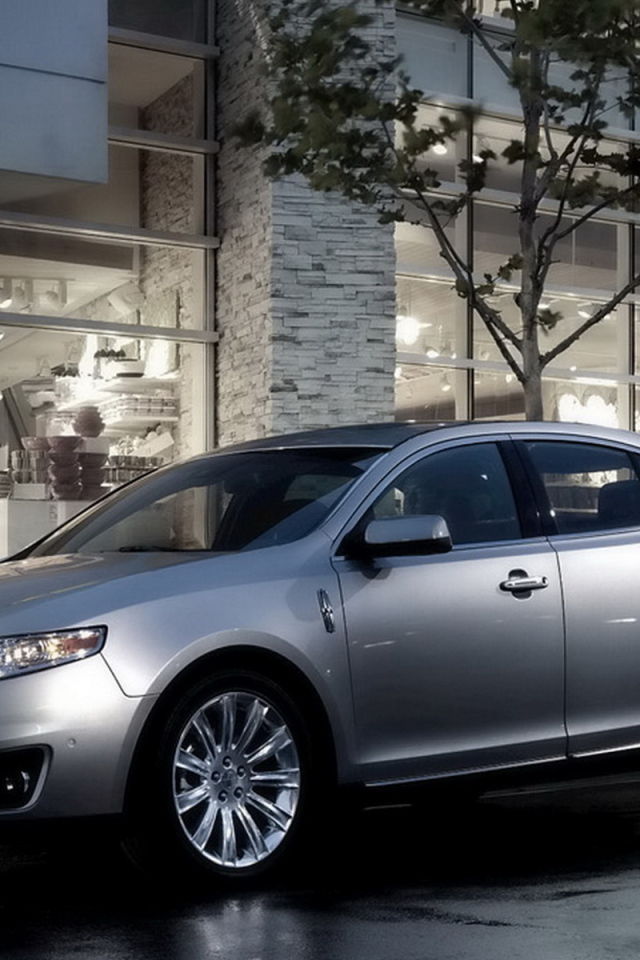 New Lincoln-MKS