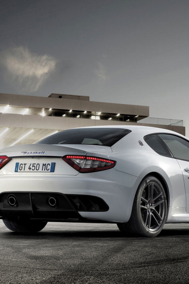 Мазерати Грантуризмо