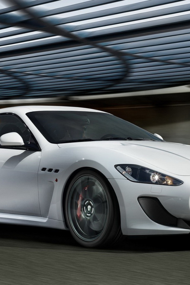Maserati-GranTurismo 2012