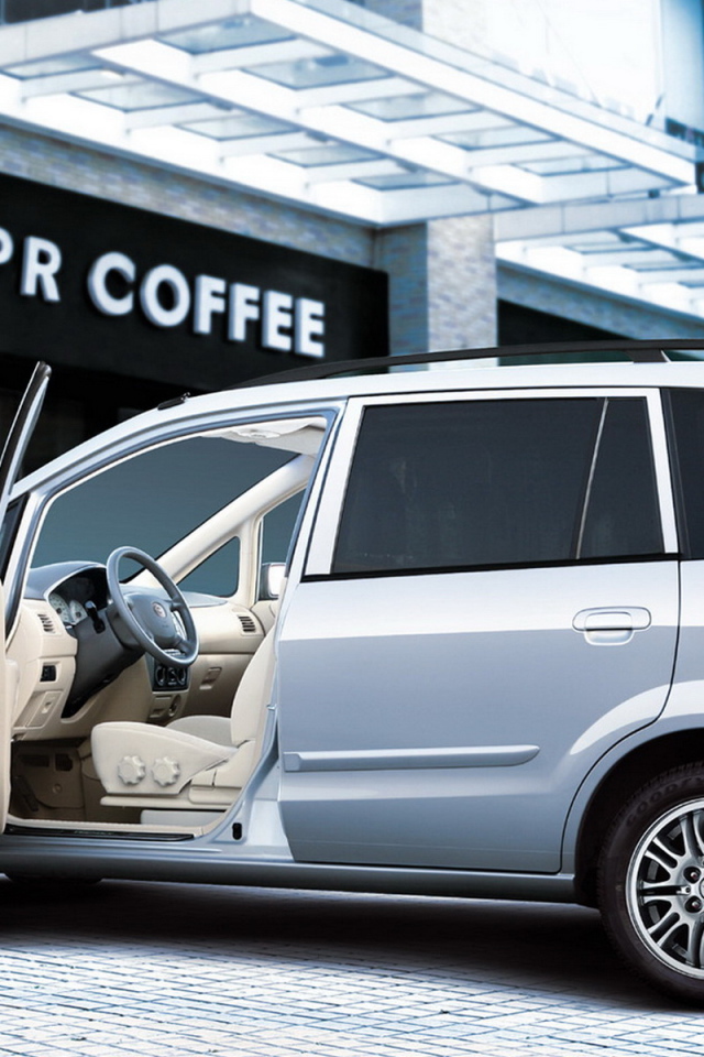 Мазда Хайма Фрима 2006-2009