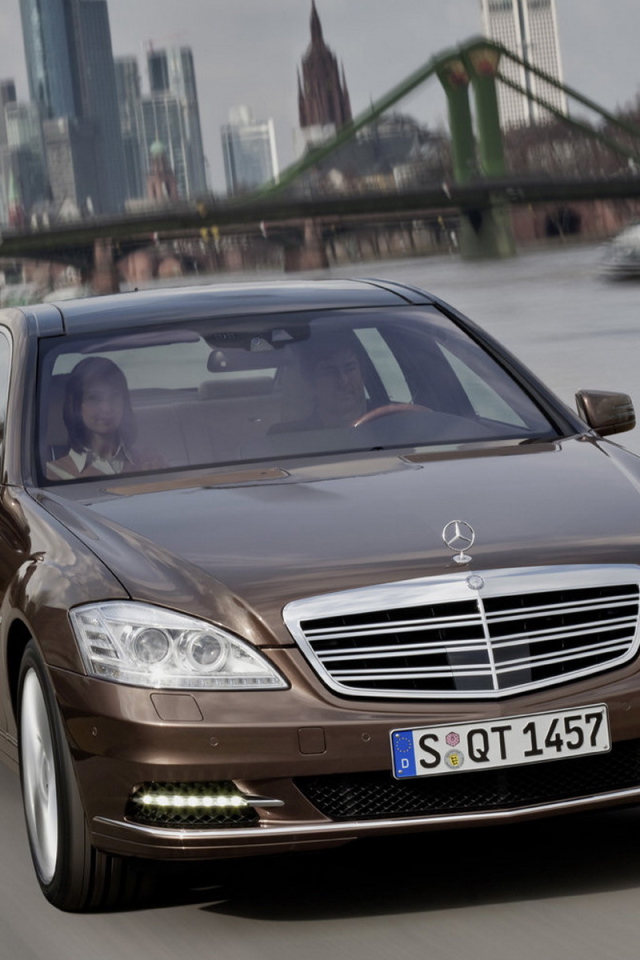 Новый Мерседес Бенц S класса