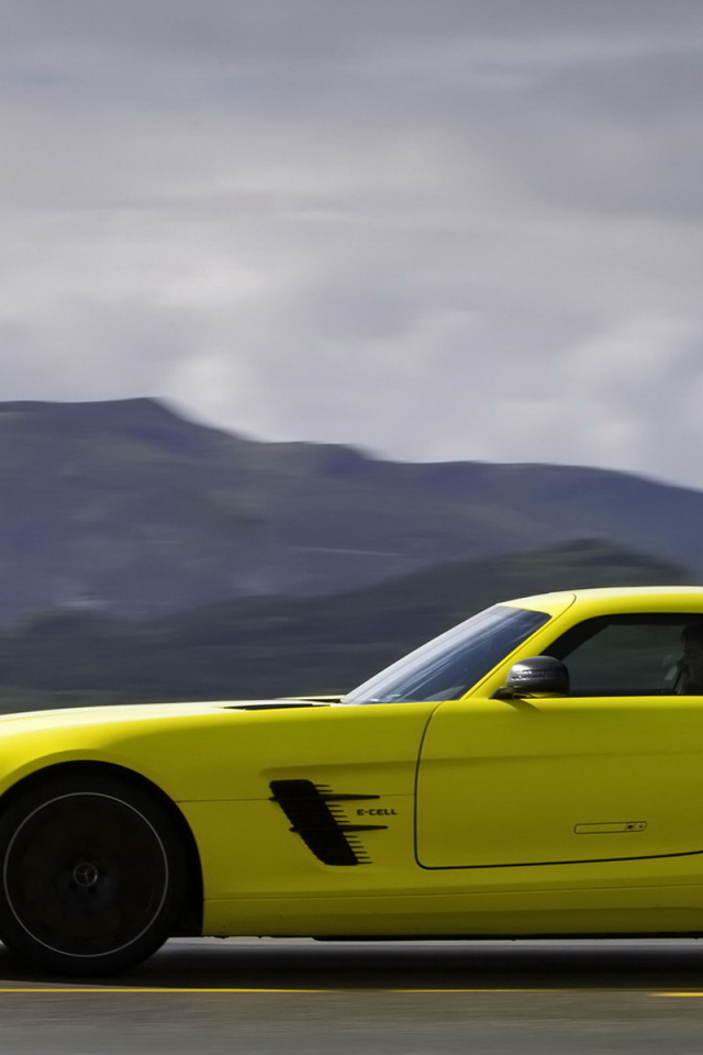 Мерседес Бенц SLS-AMG