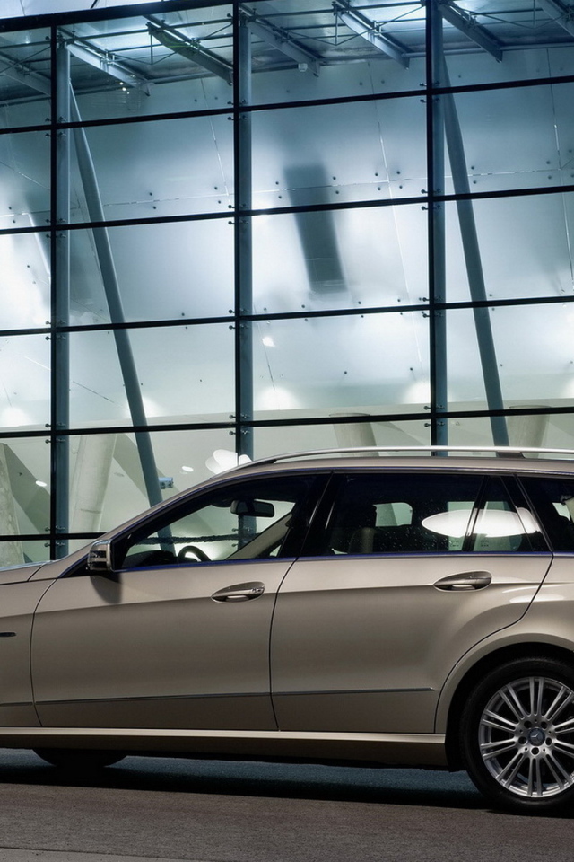 Мерседес Бенц E250