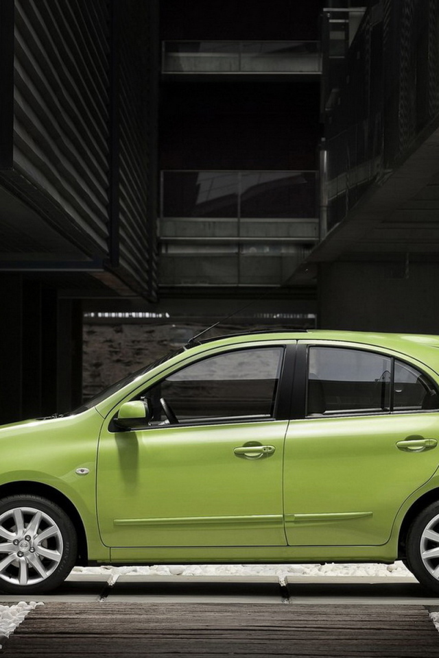 Ниссан Микра 2011