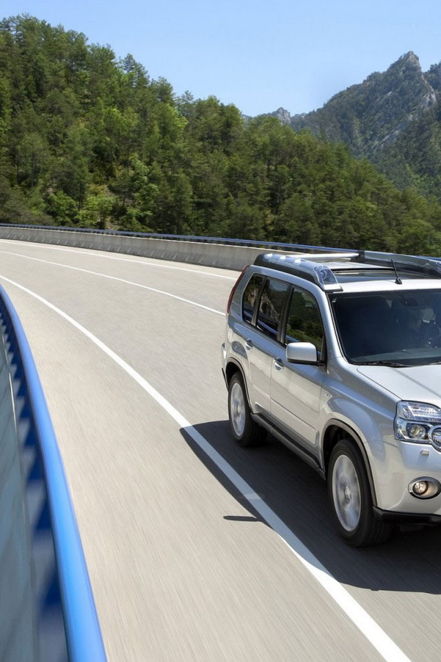 Ниссан X-Trail 2011