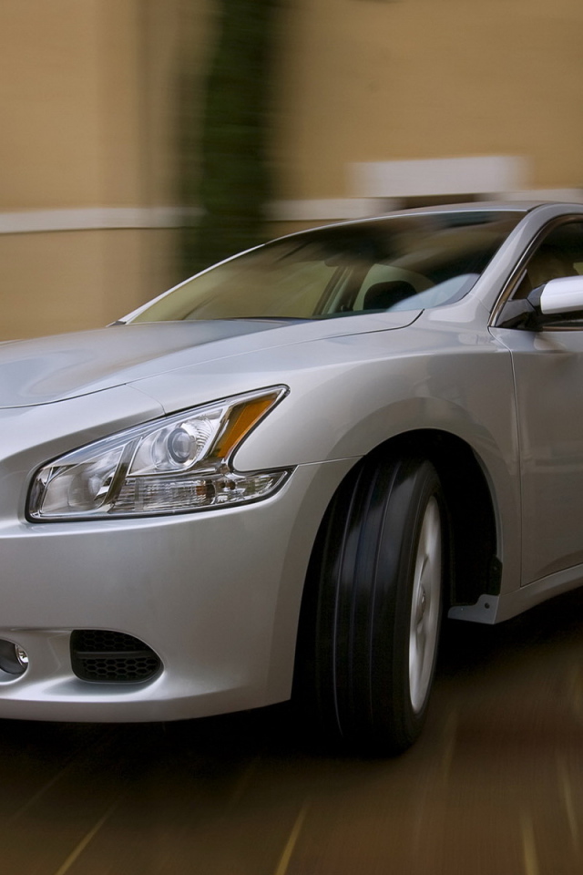 Ниссан Максима седан