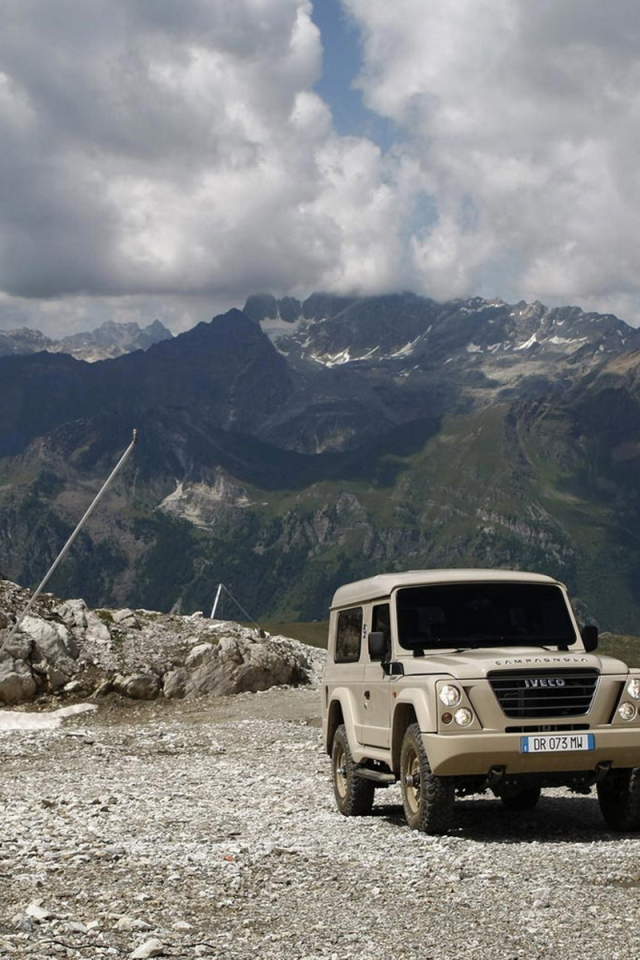 Ивеко Кампагнола на высоте гор