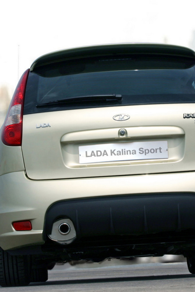 Лада Калина Спорт вид сзади