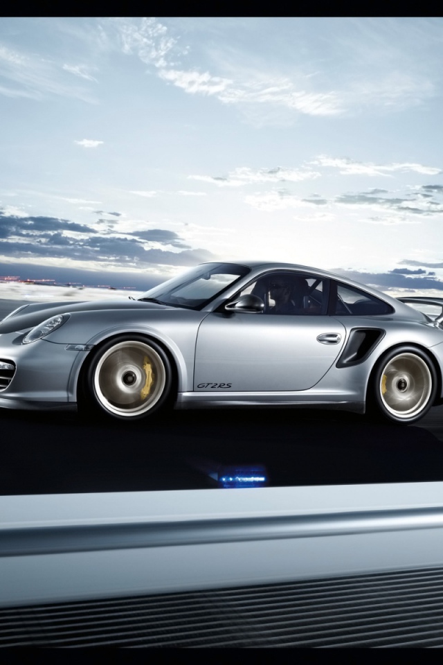 Спорткар Porsche 911 2011 года