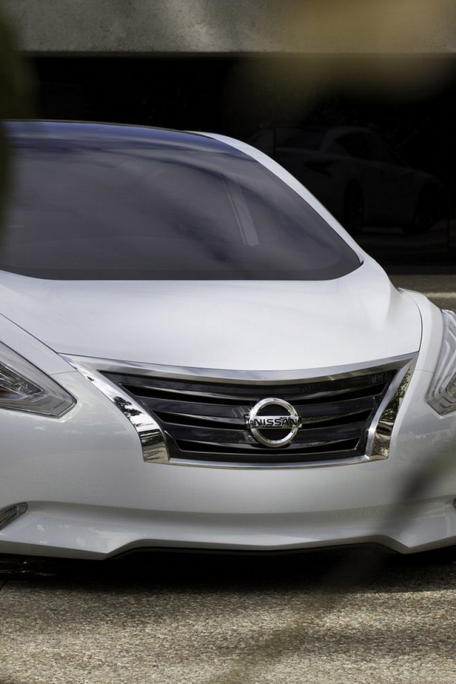 New Nissan-Ellure Concept