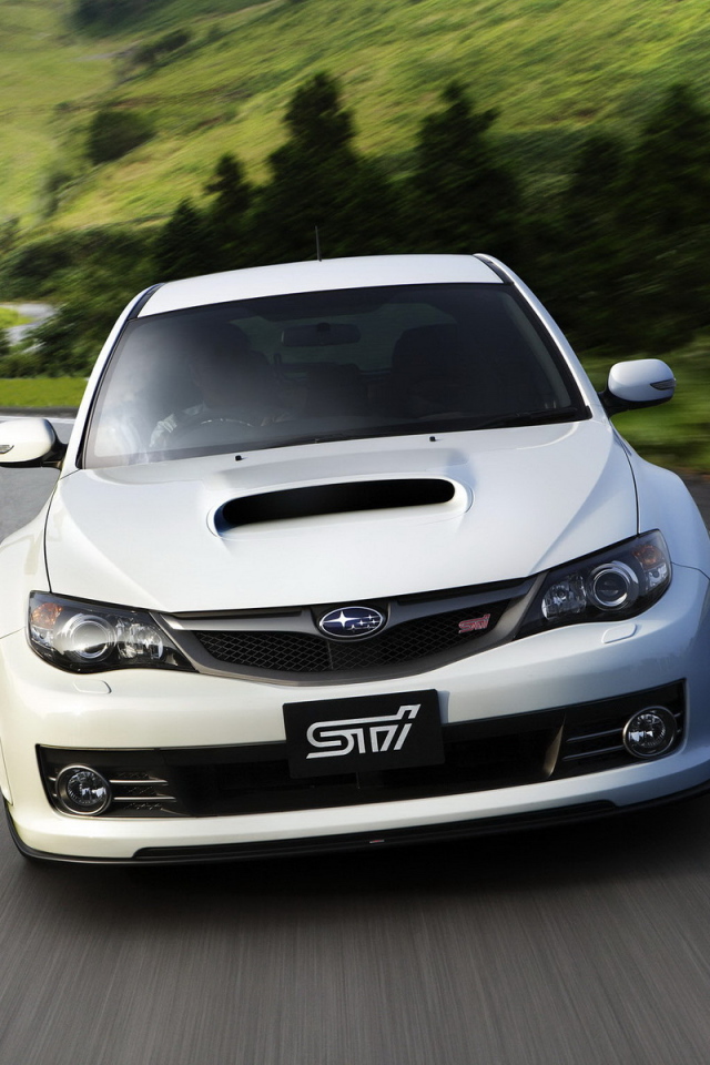 Subaru Impreza WRX STI по склону вверх