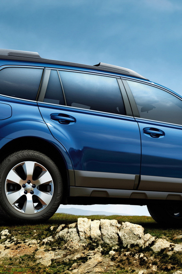 Субару Оутбек на холме